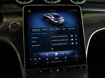 Car image 26