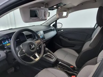 Car image 27