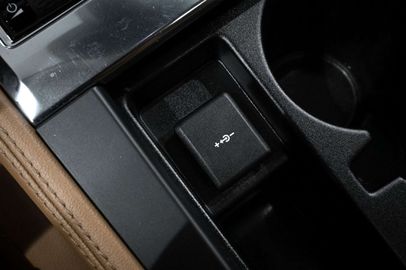 Car image 41