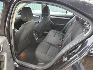 Car image 37