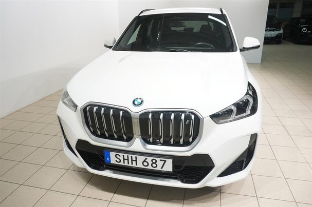 BMW iX1 xDrive30 M Sport 200 kW image number 2