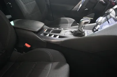 Car image 42