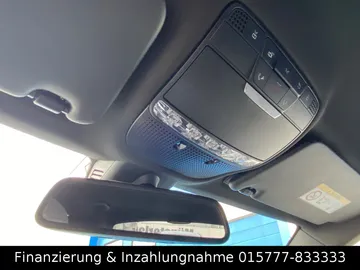 Car image 33