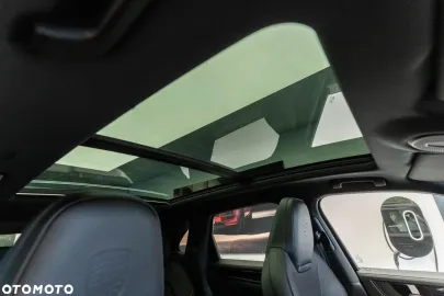 Car image 40