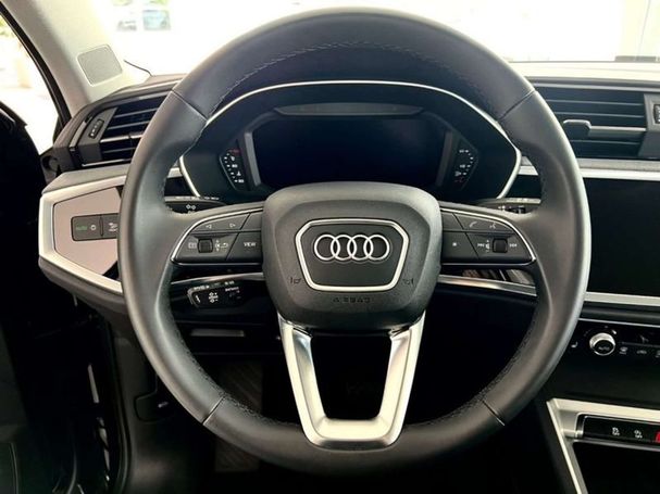 Audi Q3 35 TDI S tronic Business 110 kW image number 9