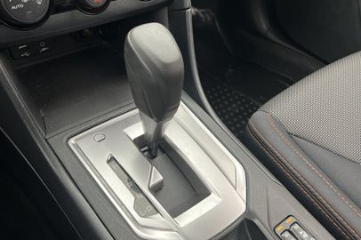 Car image 24