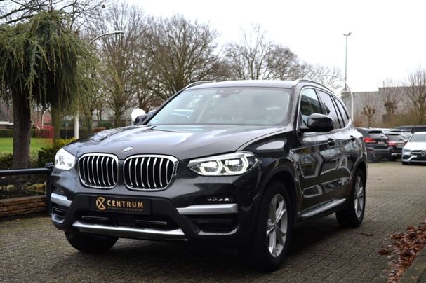 BMW X3e Line xDrive 215 kW image number 1