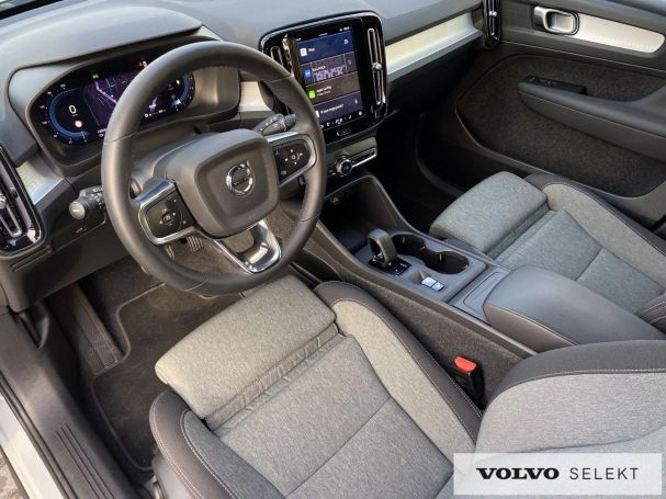 Volvo XC40 120 kW image number 10