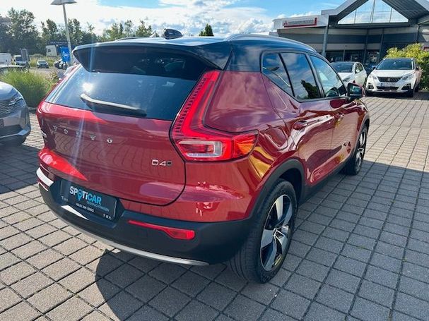 Volvo XC40 D4 AWD Momentum 140 kW image number 5