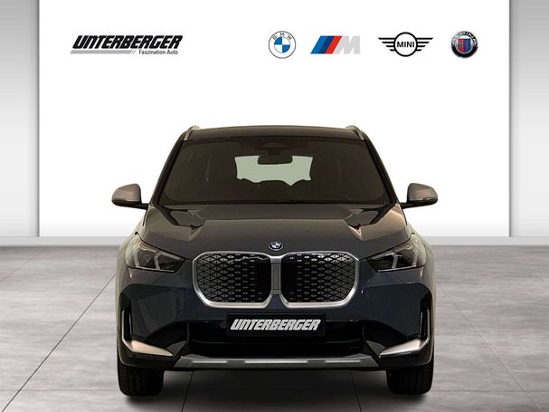 BMW iX1 eDrive20 xLine 150 kW image number 2