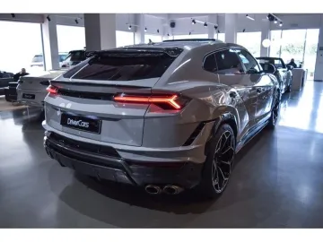 Car image 36