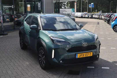 Car image 2