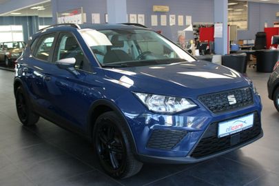 Car image 2