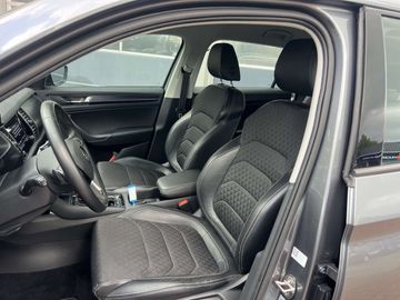 Car image 37