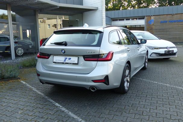 BMW 330i Touring 190 kW image number 4