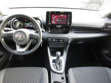 Car image 14