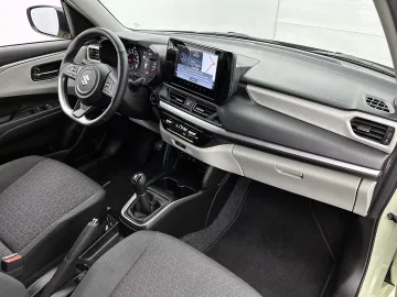 Car image 5