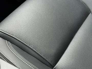 Car image 50