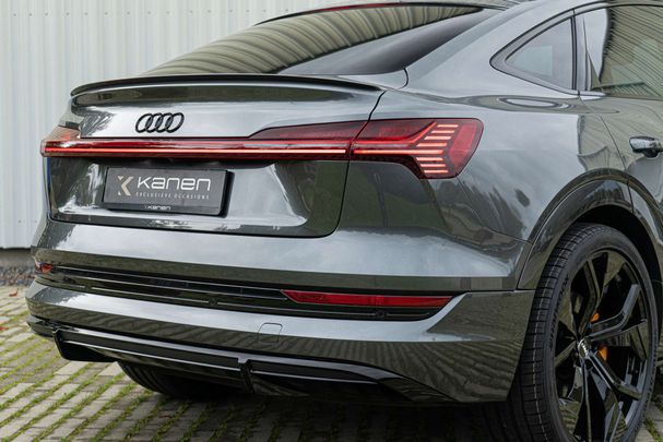 Audi e-tron 50 quattro S-line Sportback 230 kW image number 26