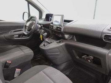 Car image 31