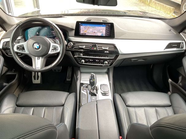 BMW 530d Touring 195 kW image number 9