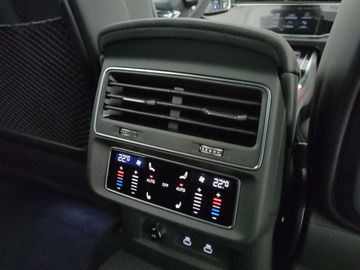 Car image 41