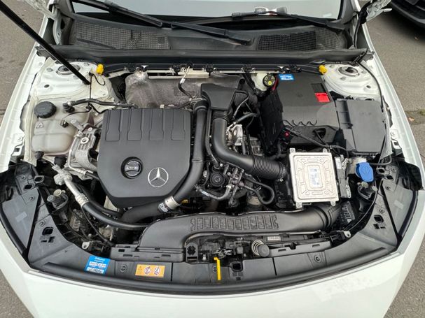 Mercedes-Benz A 180 100 kW image number 28