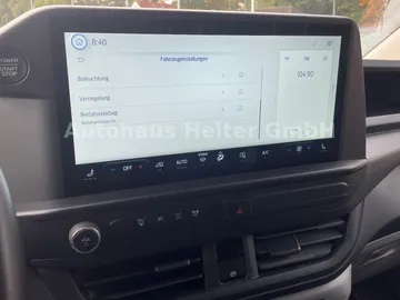 Car image 33