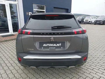 Car image 23
