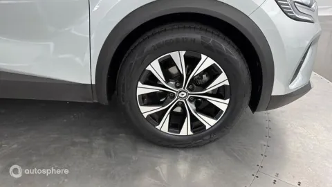 Car image 20