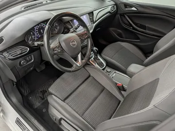Car image 29