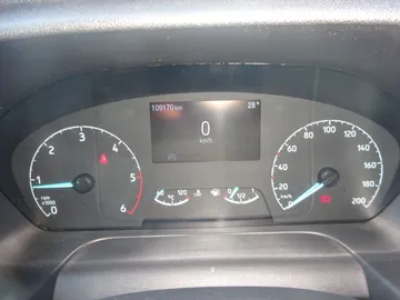 Car image 29