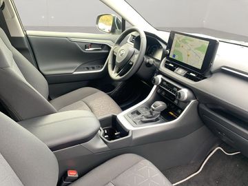 Car image 17