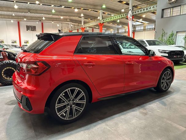 Audi A1 30 TFSI S-line Sportback 85 kW image number 3