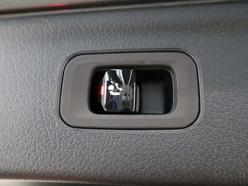 Car image 41