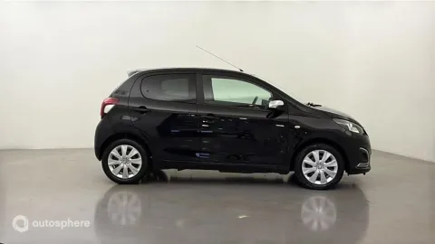 Car image 4