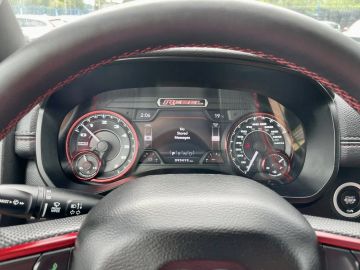 Car image 37