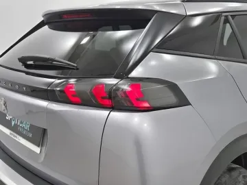 Car image 34