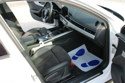 Car image 40