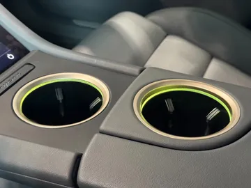 Car image 48