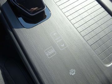 Car image 39