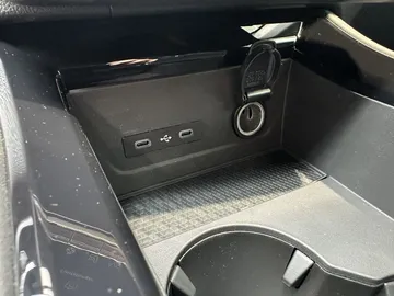 Car image 50