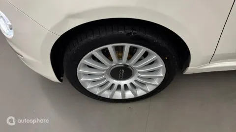 Car image 20