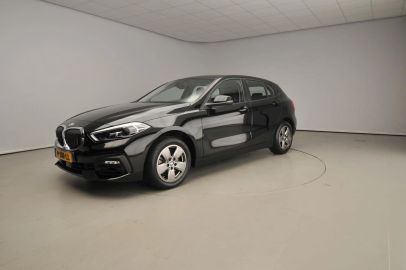 Car image 40