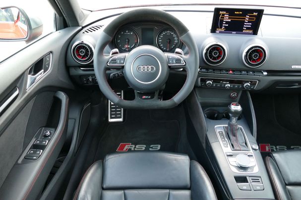 Audi RS3 2.5 TFSI quattro S tronic Sportback 270 kW image number 22