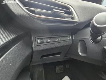 Car image 26