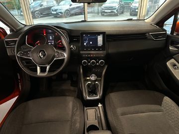 Car image 12