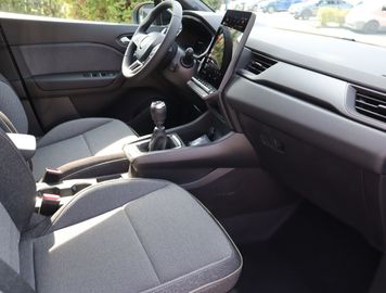 Car image 15