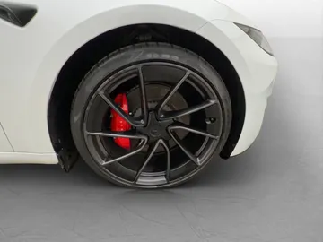 Car image 33
