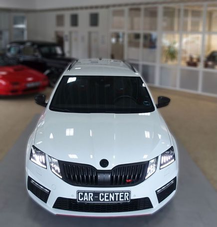 Skoda Octavia Combi 2.0 TDI DSG RS 135 kW image number 4